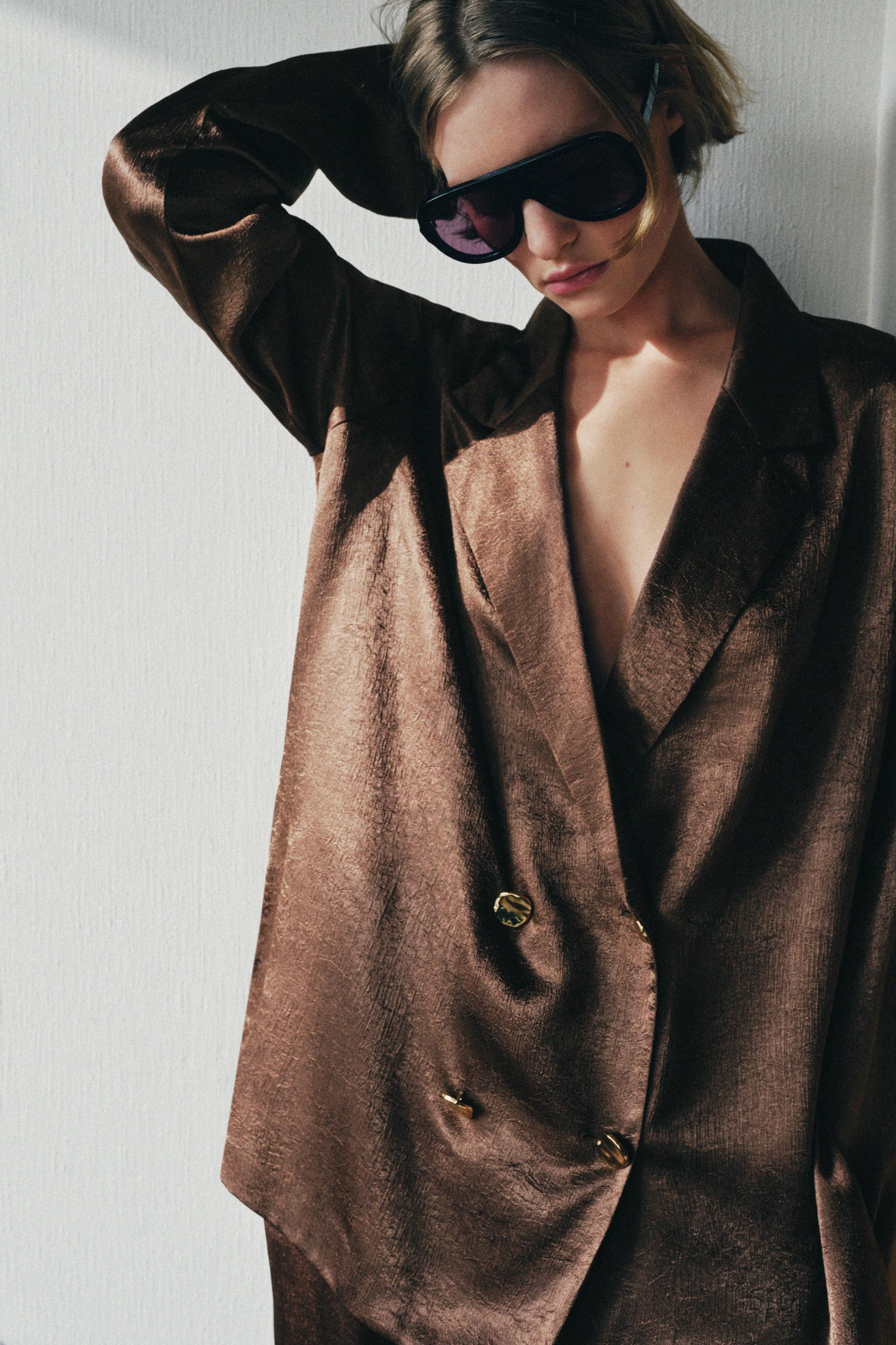 FLOWY WRINKLED EFFECT BLAZER